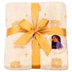 Disney Wish Asha and Star Chenille 50” x 60” Throw Blanket, NWT.